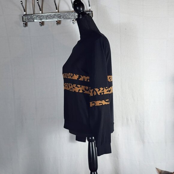 Tickled Teal Brand Black Animal Stripe Print LS Rayon Poly Span Pull Over Top M - Picture 7 of 16